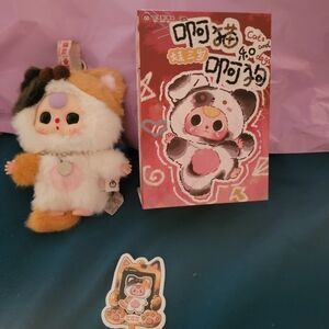 Baby Three Cats & Dogs Calico Cat.